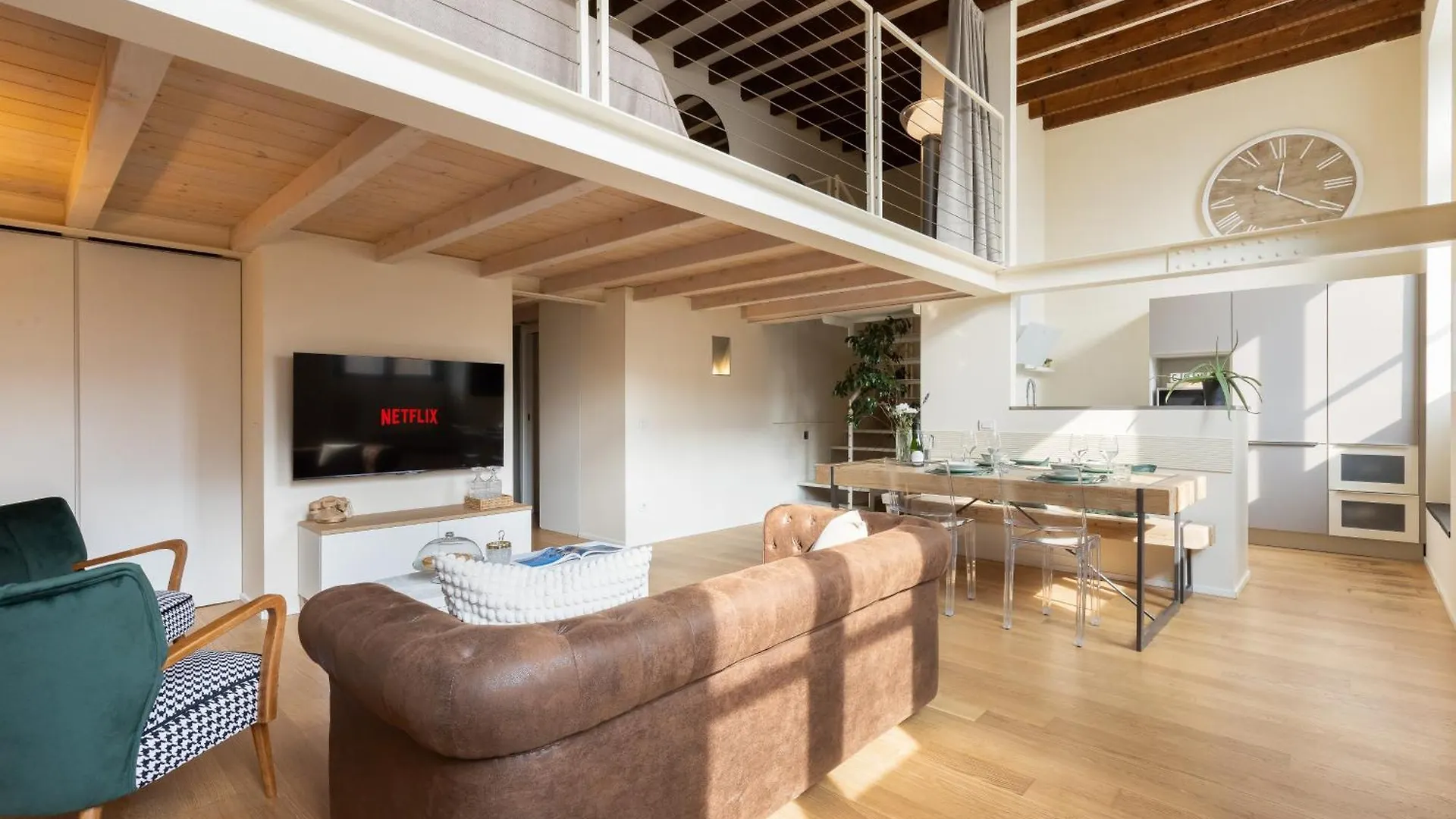 Apartment In The Old Town Of Como - Monicacomoapartment