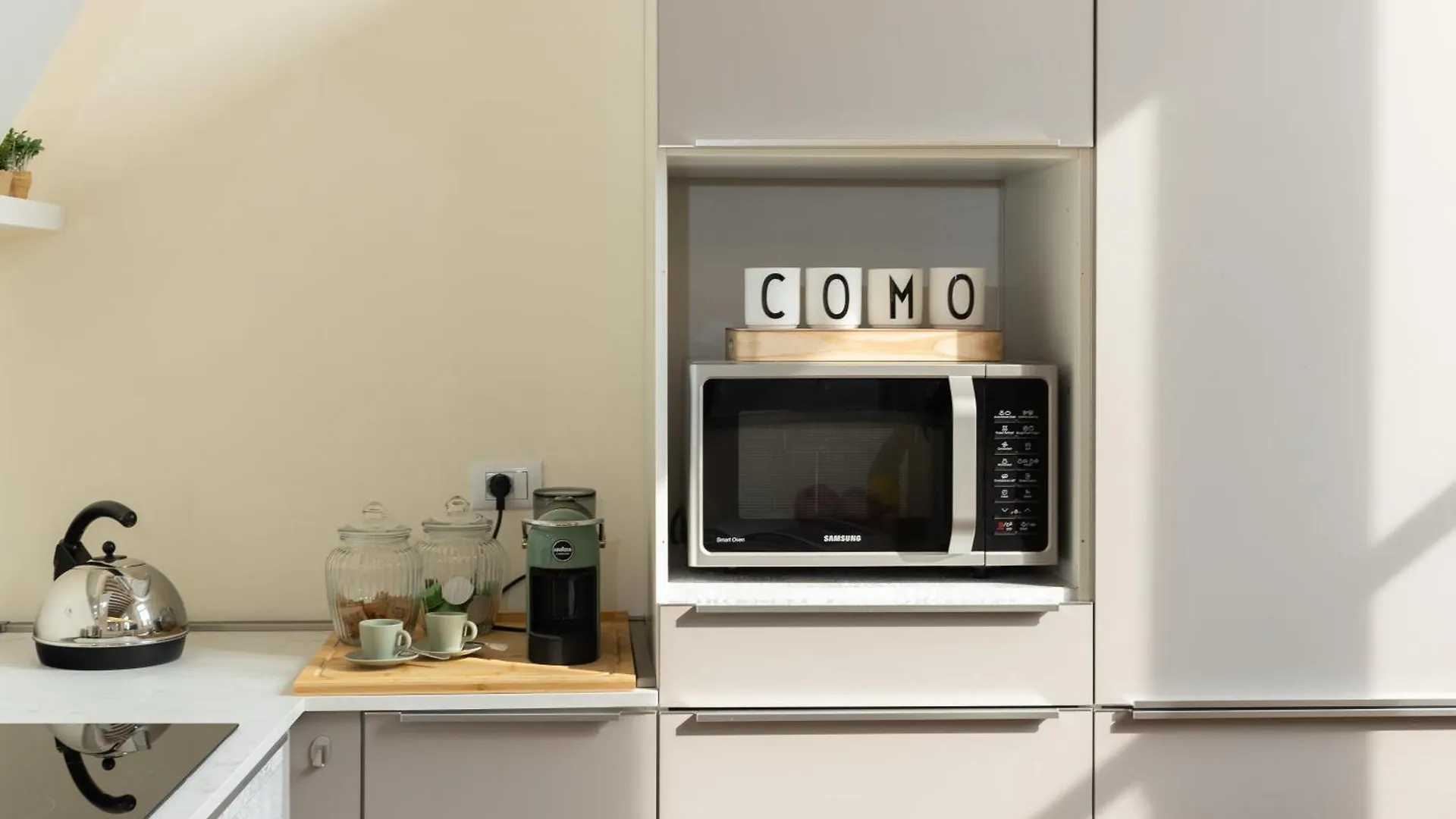 Apartment In The Old Town Of Como - Monicacomoapartment