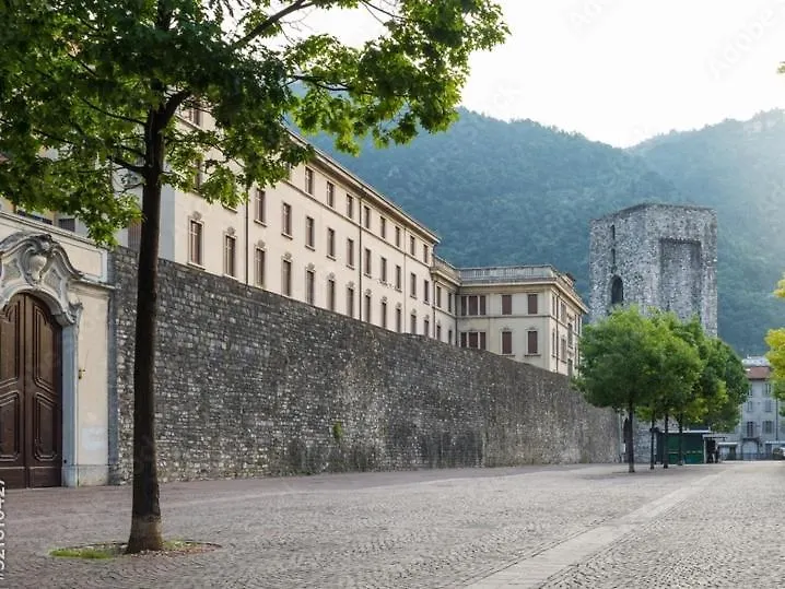 Apartment In The Old Town Of Como - Monicacomoapartment Itálie