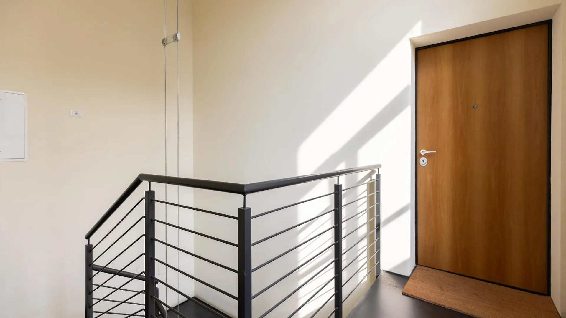 Apartment In The Old Town Of Como - Monicacomoapartment